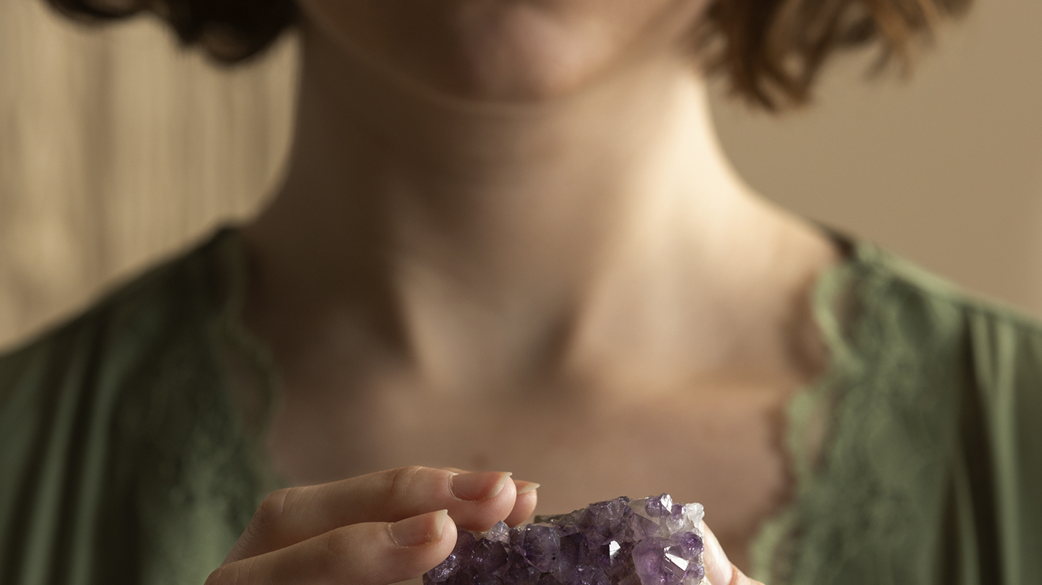 Healing power of gemstone jewelry