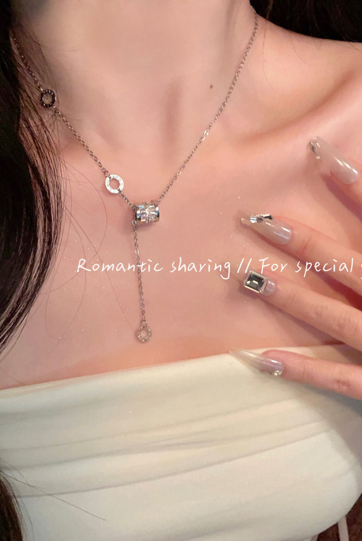 Pendant Lovely Lariat Long Necklace - Chain Diamond Pendant Fashion - angle view