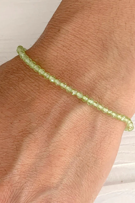 Peridot Bracelet - Handmade Beaded Bracelets Women's,Natural Stone - detail view